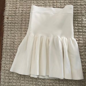 NEW WITH TAGS. NBW. BCBG VALERIA SKIRT